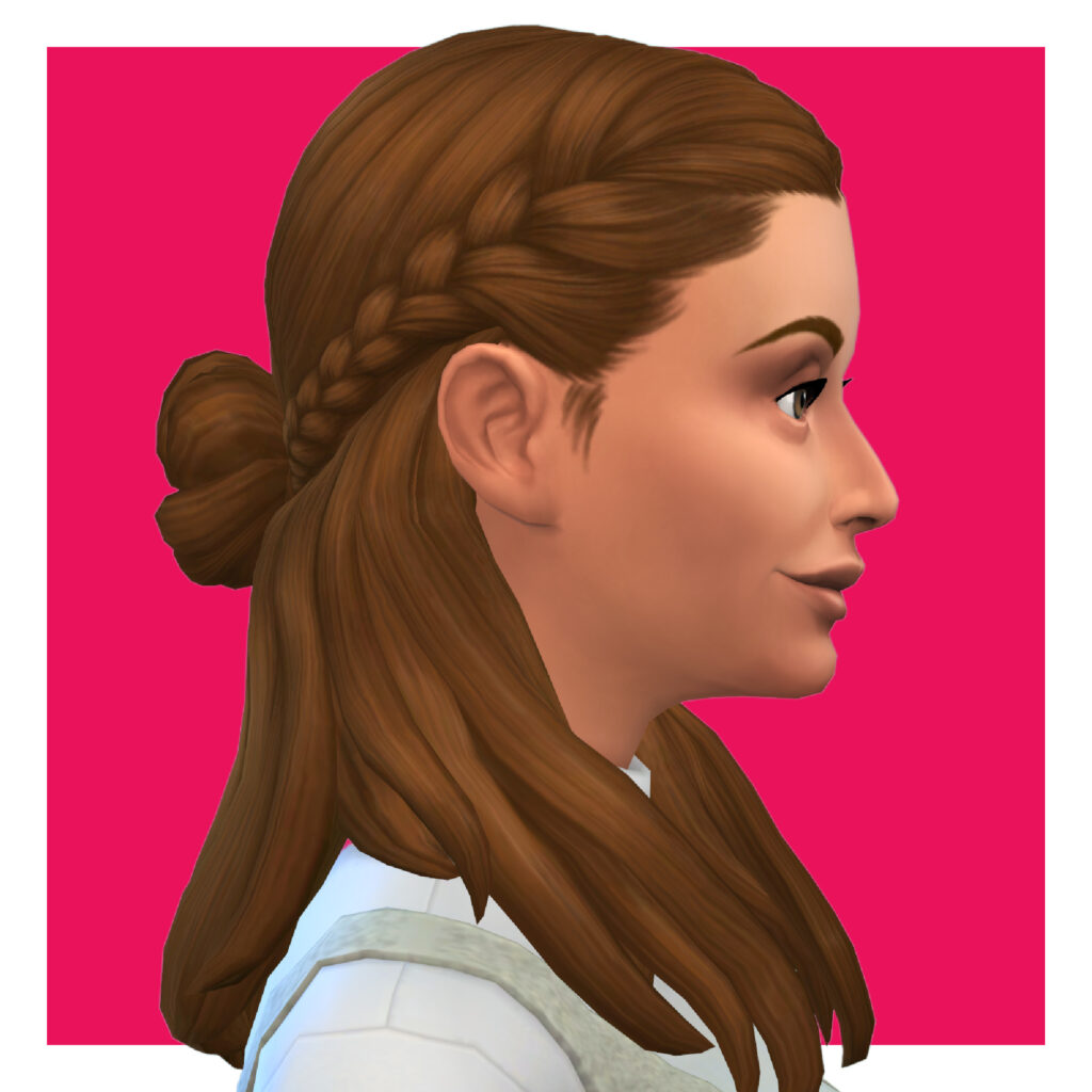 Un sim qui regarde vers la droite où vous ne pouvez voir que son profil. Il a les cheveux bruns tressés depuis la raie centrale vers l'arrière, formant une moitié relevée et une moitié détachée avec un petit chignon.