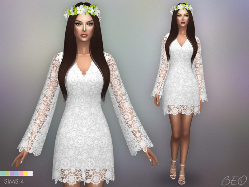 Un sim aux cheveux longs et foncés portant une couronne de fleurs et une mini-robe à manches longues.