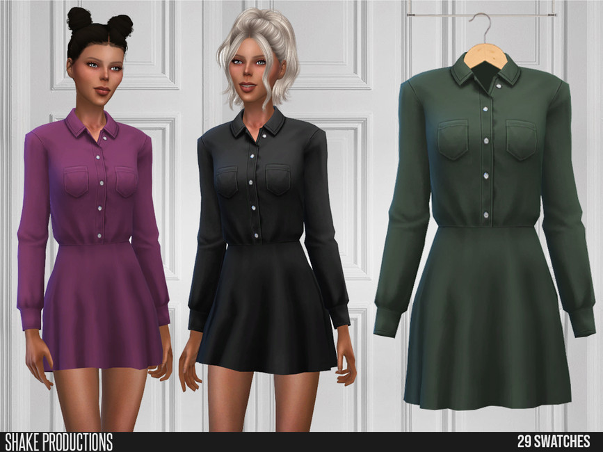 Deux sims avec des expressions muettes qui portent une robe ajustée à col montant en violet et noir.