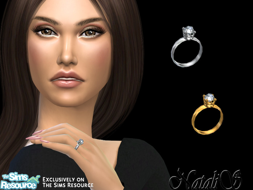 Un Sim avec des cheveux bruns, des yeux bruns et des ongles roses. Il porte une bague de fiançailles Sims 4 CC très simple avec un diamant.